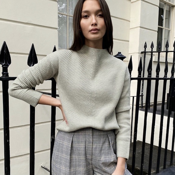 Aritzia Babaton Chalmers grey sweater | XXS (fits up to sz small) - Picture 1 of 8